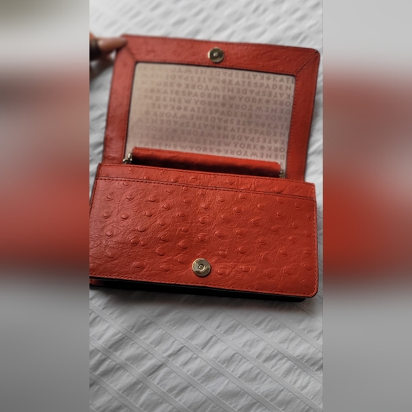 Kate spade wallet on a chain - Picture 4 of 4